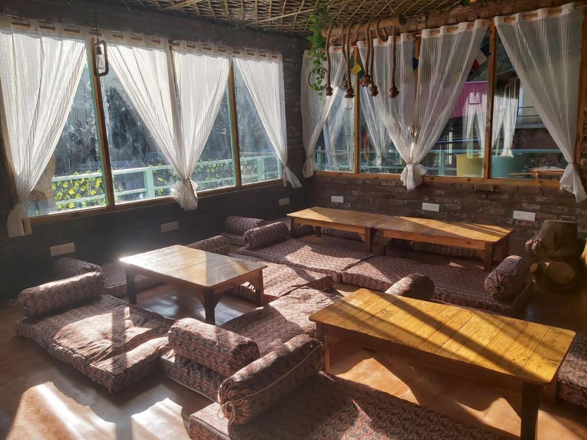 The Bunker House Hotell Chopta Eksteriør bilde