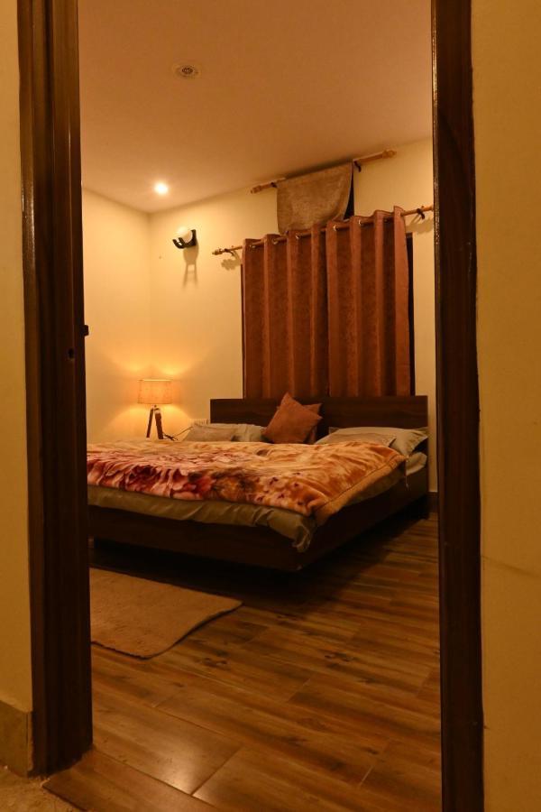 The Bunker House Hotell Chopta Eksteriør bilde