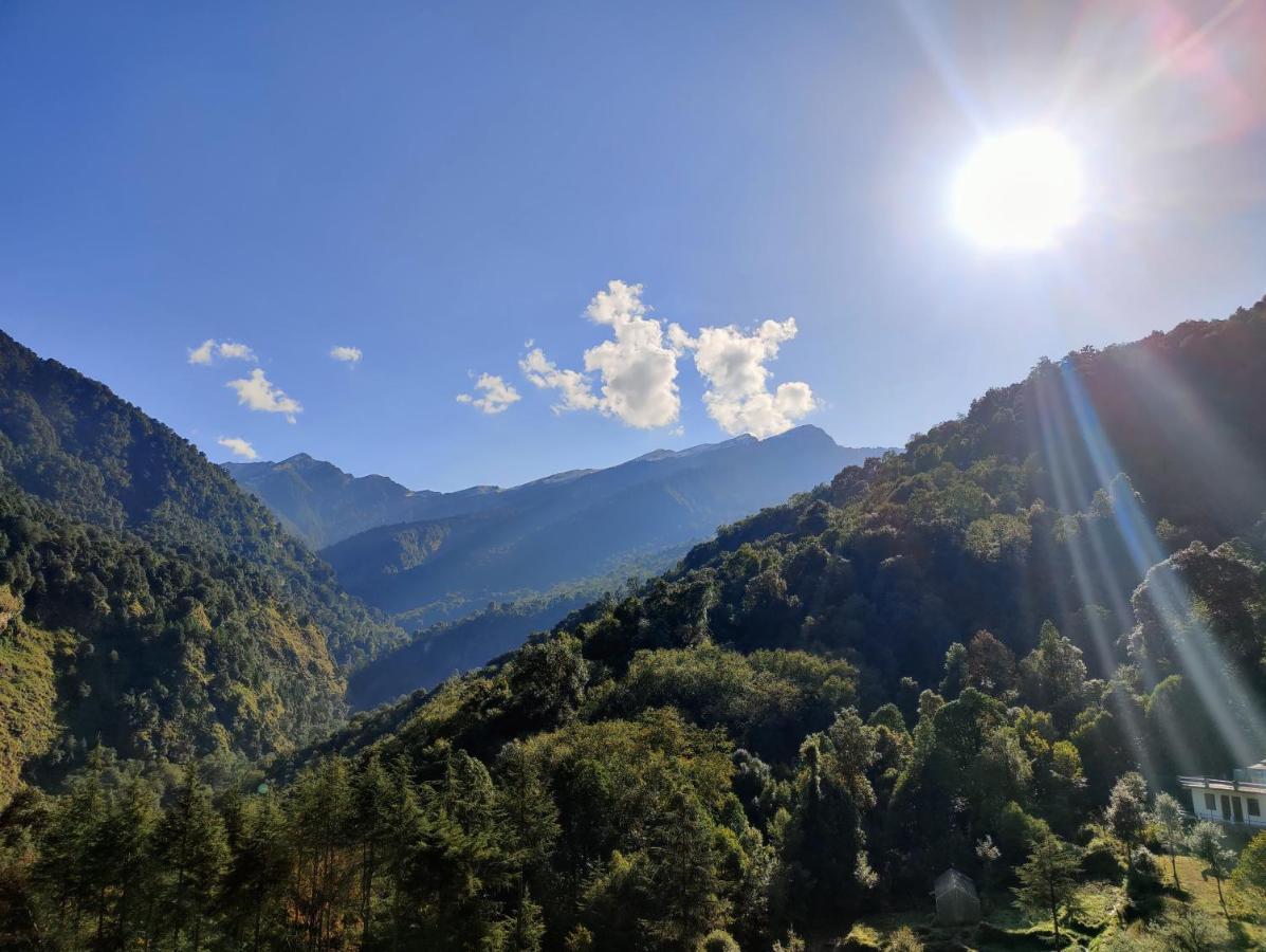 The Bunker House Hotell Chopta Eksteriør bilde