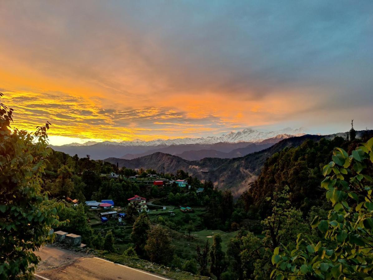 The Bunker House Hotell Chopta Eksteriør bilde